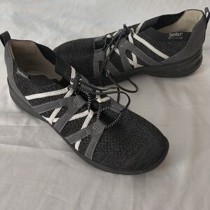 Jambu Jardin Womens Black Gray Mesh Athletic Shoes Adjustable Strap Size 12W